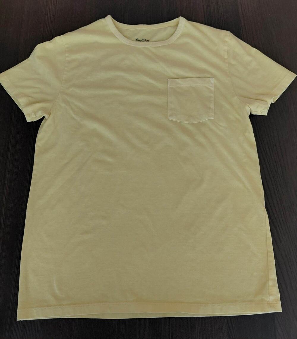 Goodfellow Co Pullover T Shirt Size Medium Yellow Pocket Crew Neck Short Sleeves